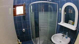 Апартаменты Vuksanovic Apartment Херцег-Нови Апартаменты с балконом-21