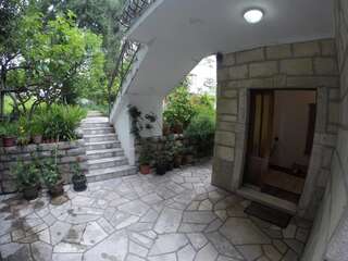 Апартаменты Vuksanovic Apartment Херцег-Нови Апартаменты с балконом-8